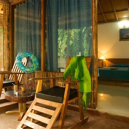 Wild Orchid Hotel Kala Pathar Beach Exterior foto